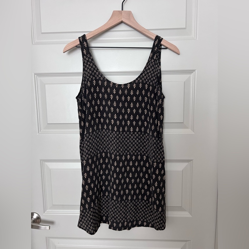 Black and Beige Patterned Sleeveless Silk Tank